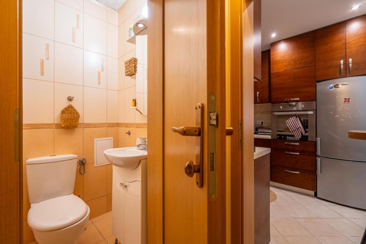 Premium Comfy 2Bdr Apt - Free Parking - Fast Wi-Fi Szófia Kültér fotó